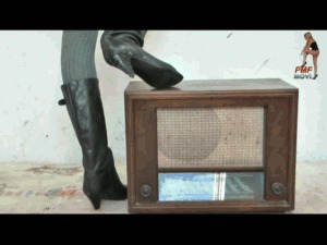 Old Historical Radio Crushed By Christin 5